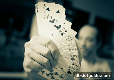 真人棋牌社交新体验：jdb电子游戏官网带你解锁互动共赢的牌桌哲学